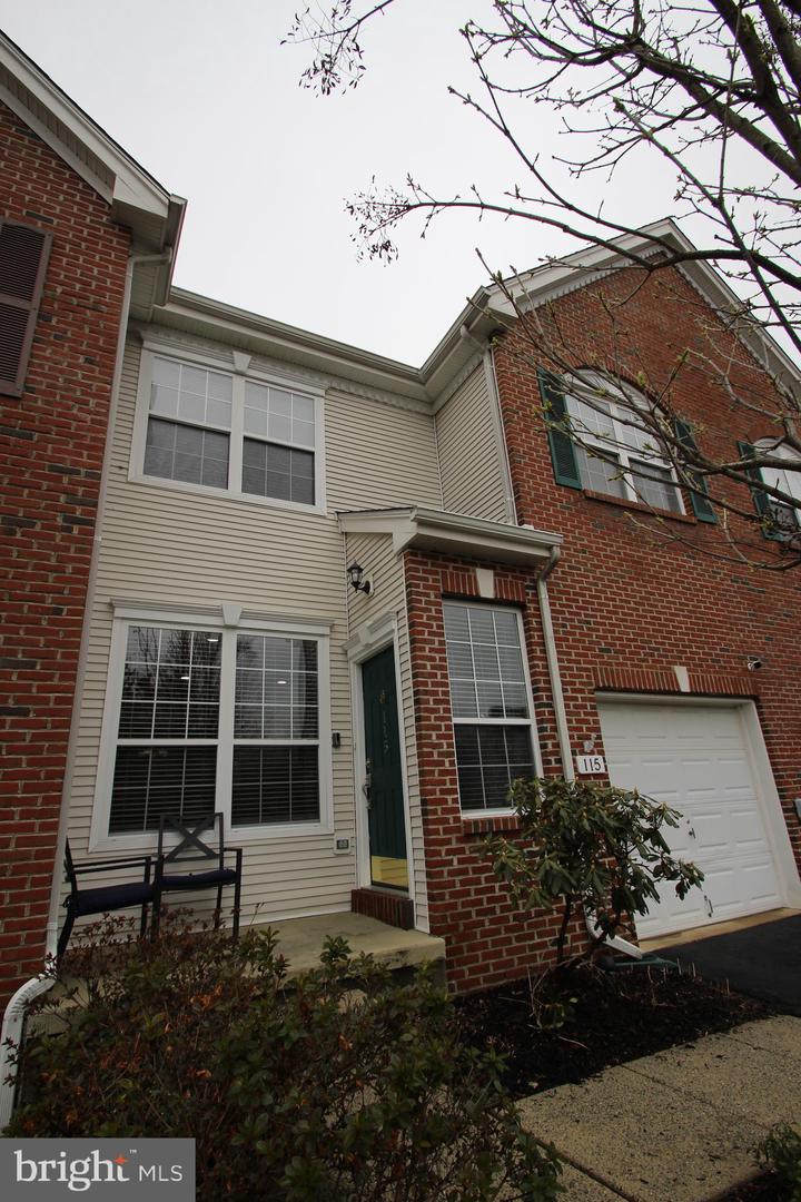 115 Lydia Ln
