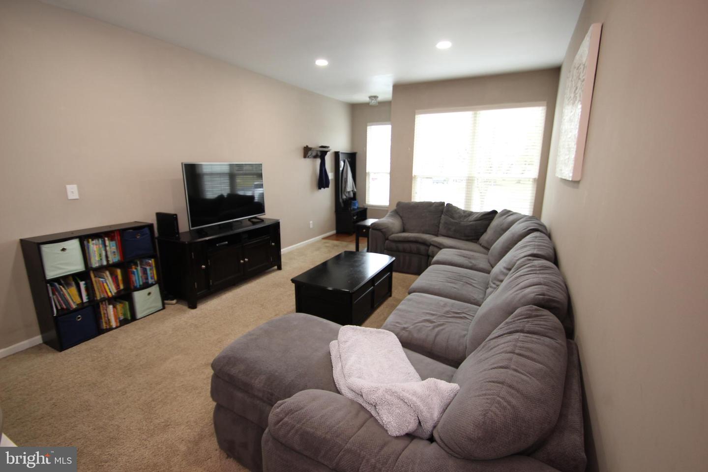 115 Lydia Ln