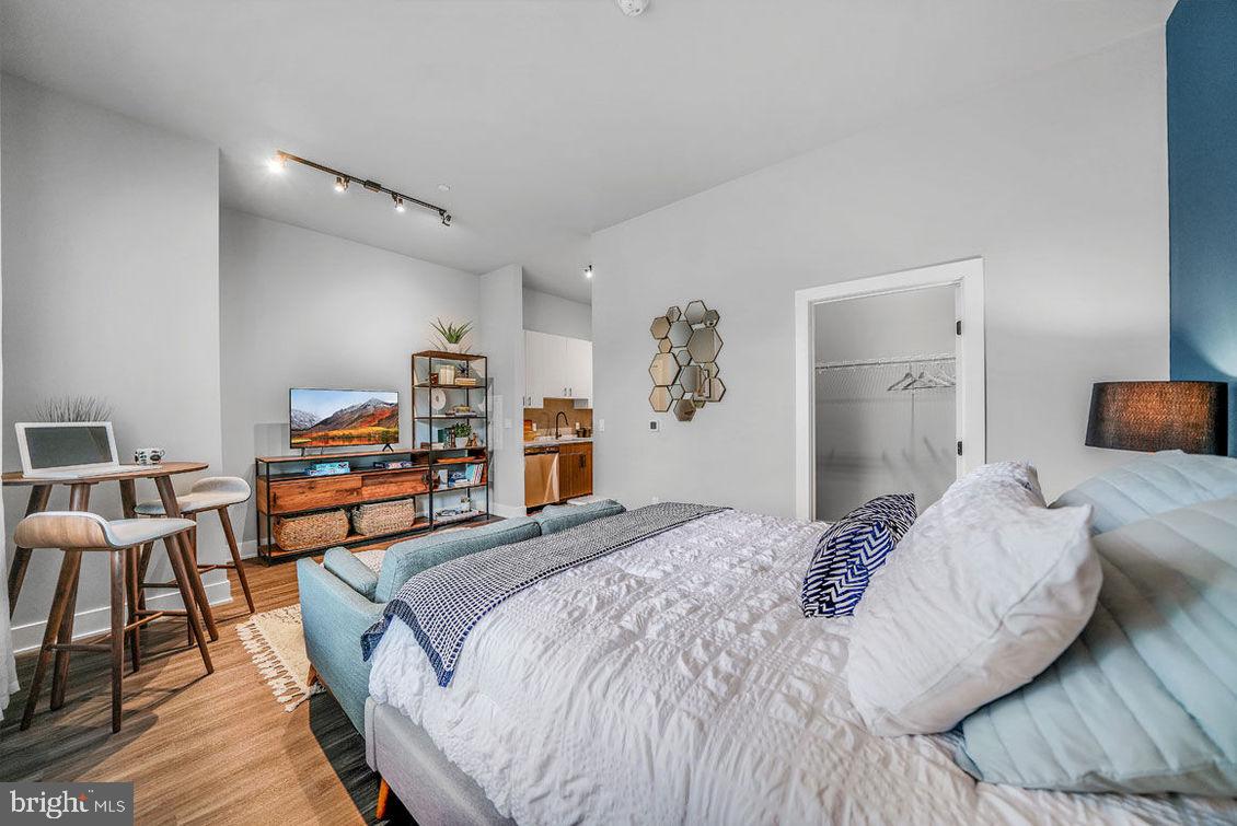 723 Wheatland STREET Unit: 1B-145