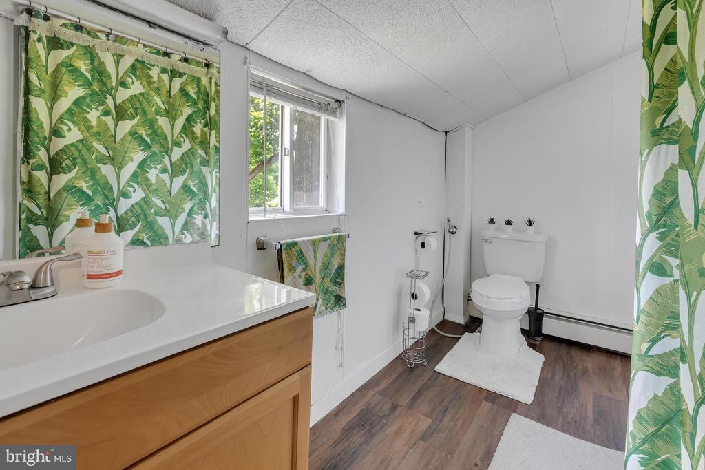 333 Warwick Rd