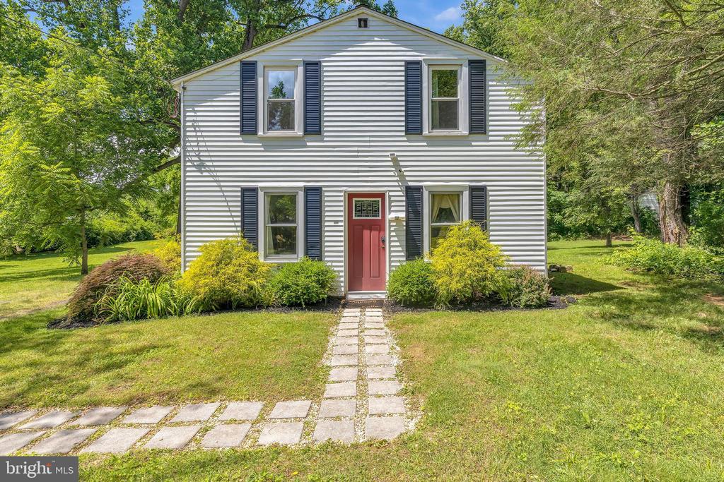 333 Warwick Rd