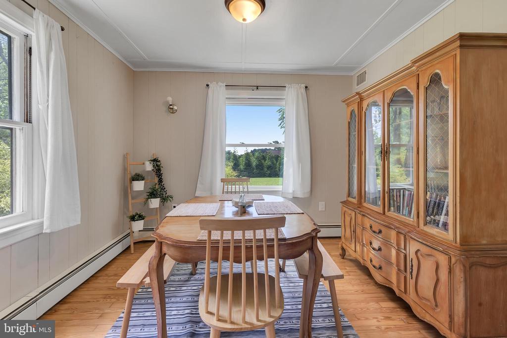 333 Warwick Rd