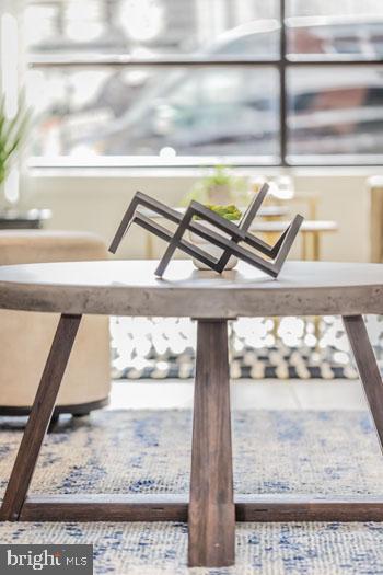 131 BRIDGE ST #1B-1-1216