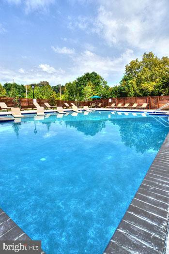 131 BRIDGE ST #1B-1-1327