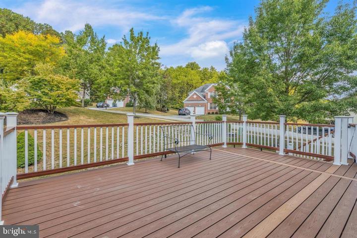 626 Sunderland Ave W