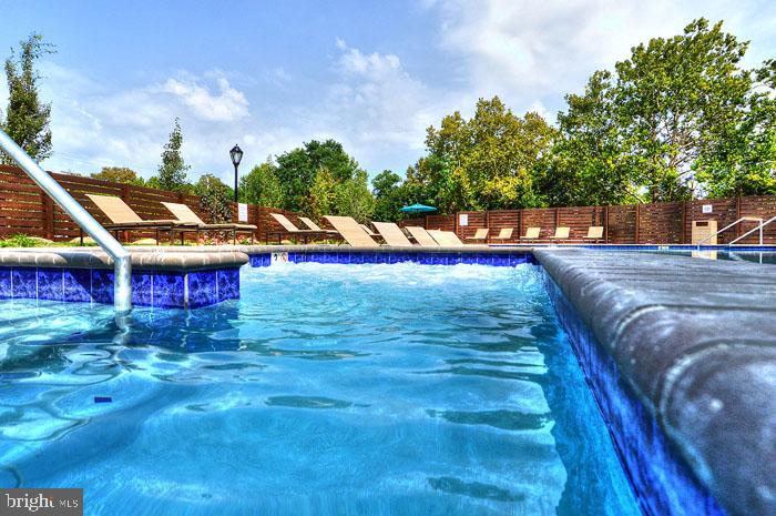 131 BRIDGE ST #1B-2-2404