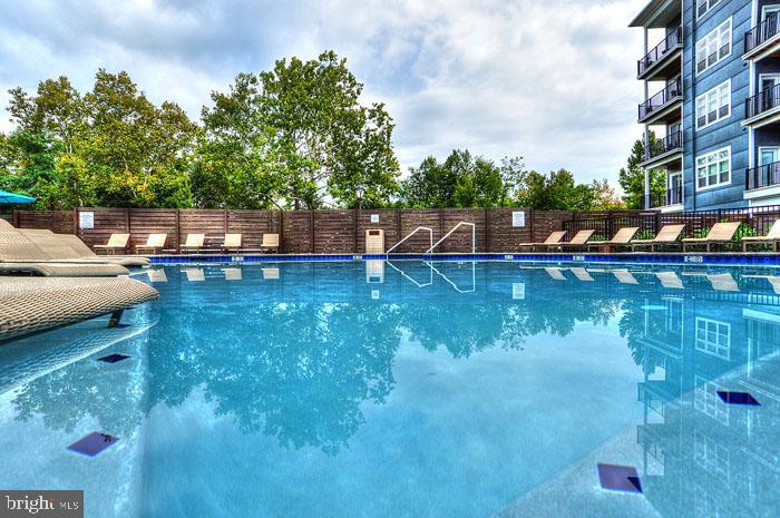 131 BRIDGE ST #1B-2-2310