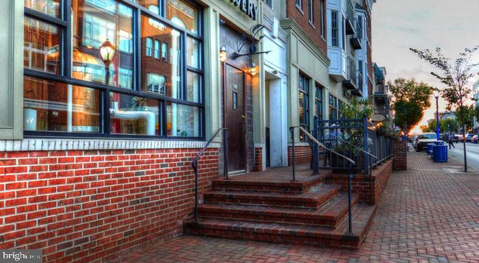 131 BRIDGE ST #1B-1-1416