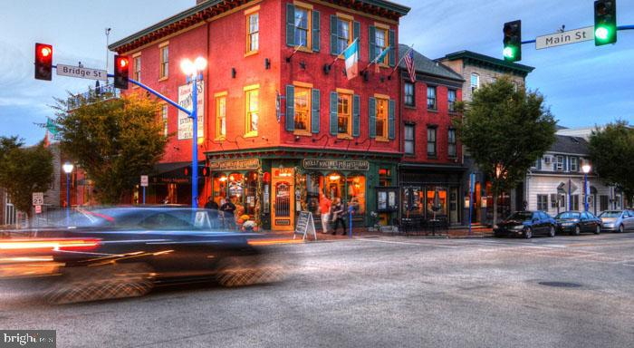 131 BRIDGE ST #1B-2-2422