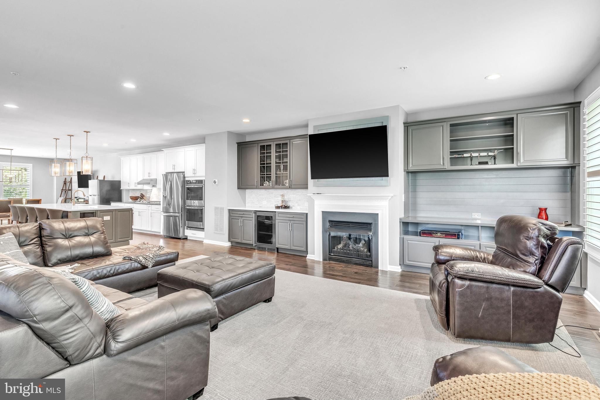 4 NEW COUNTRYSIDE DRIVE