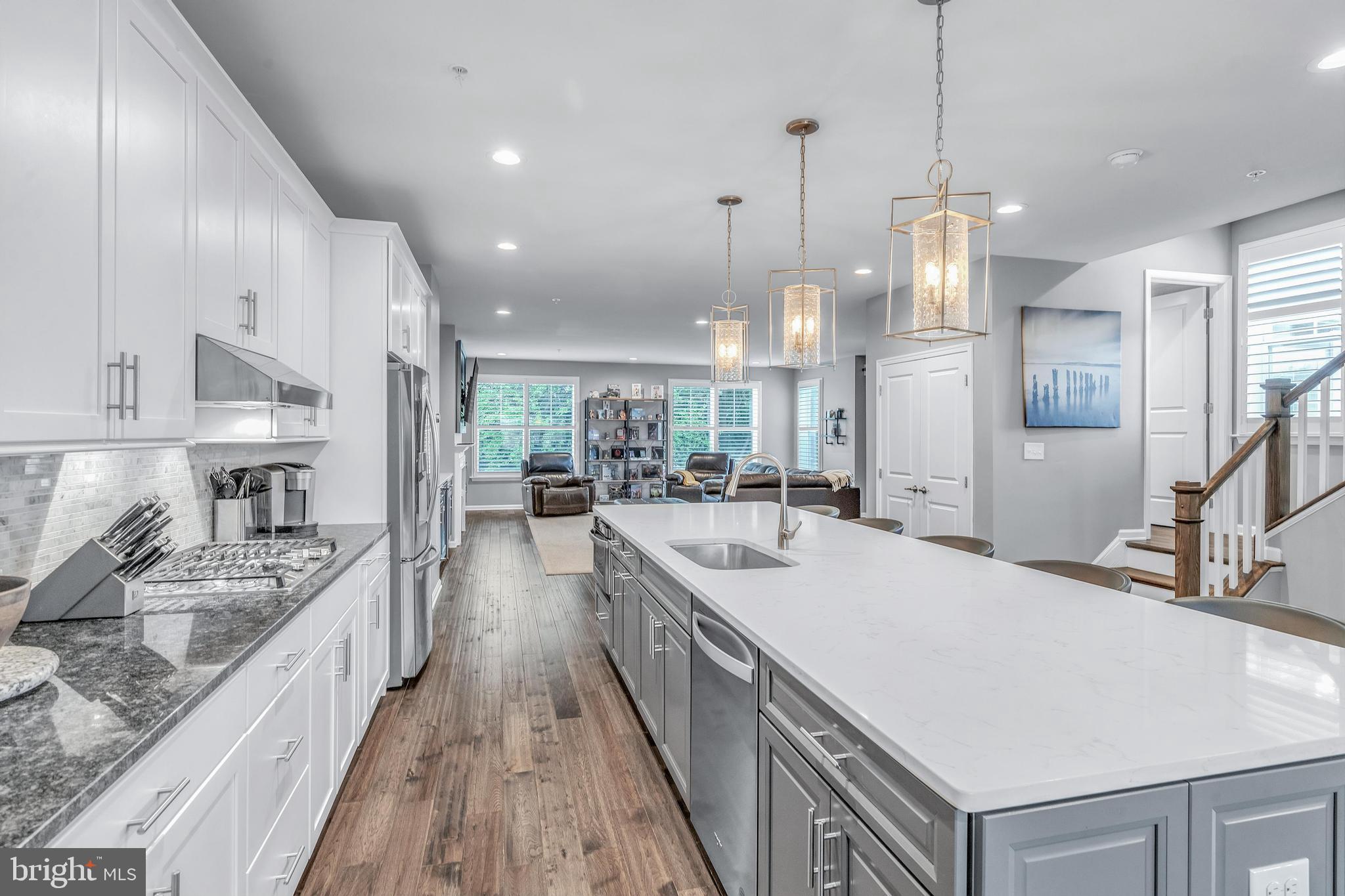 4 NEW COUNTRYSIDE DRIVE