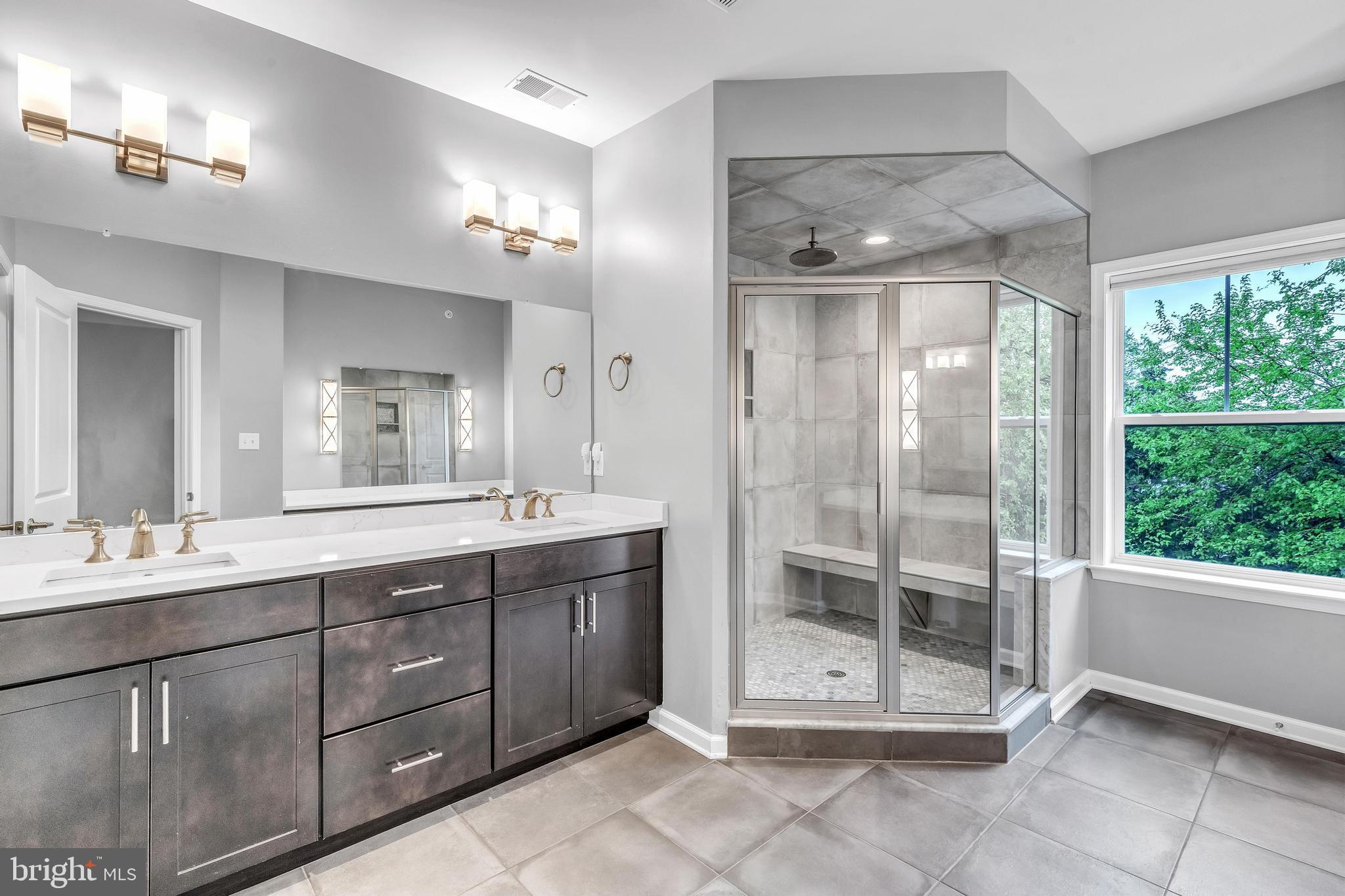 4 NEW COUNTRYSIDE DRIVE