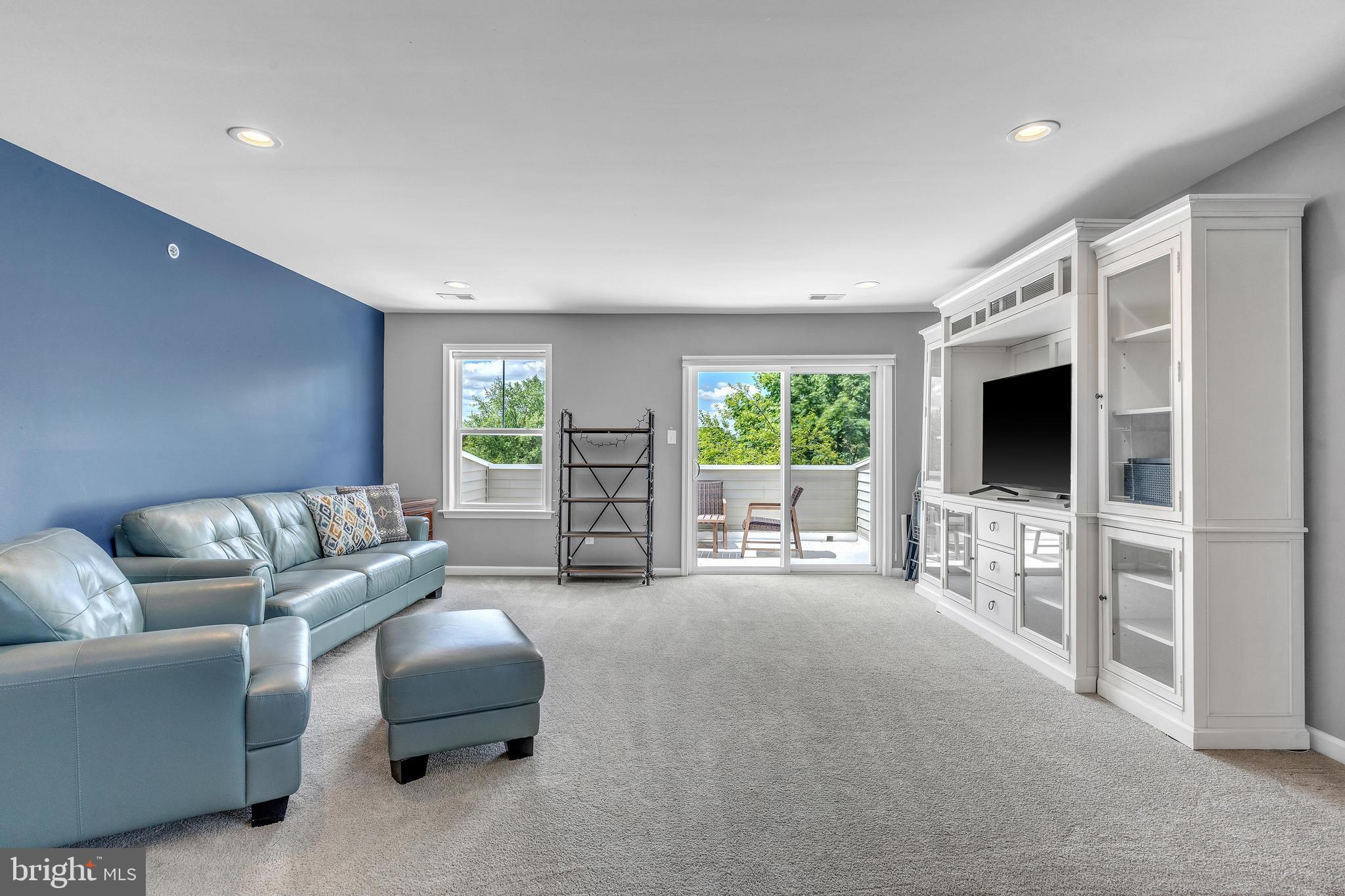 4 NEW COUNTRYSIDE DRIVE