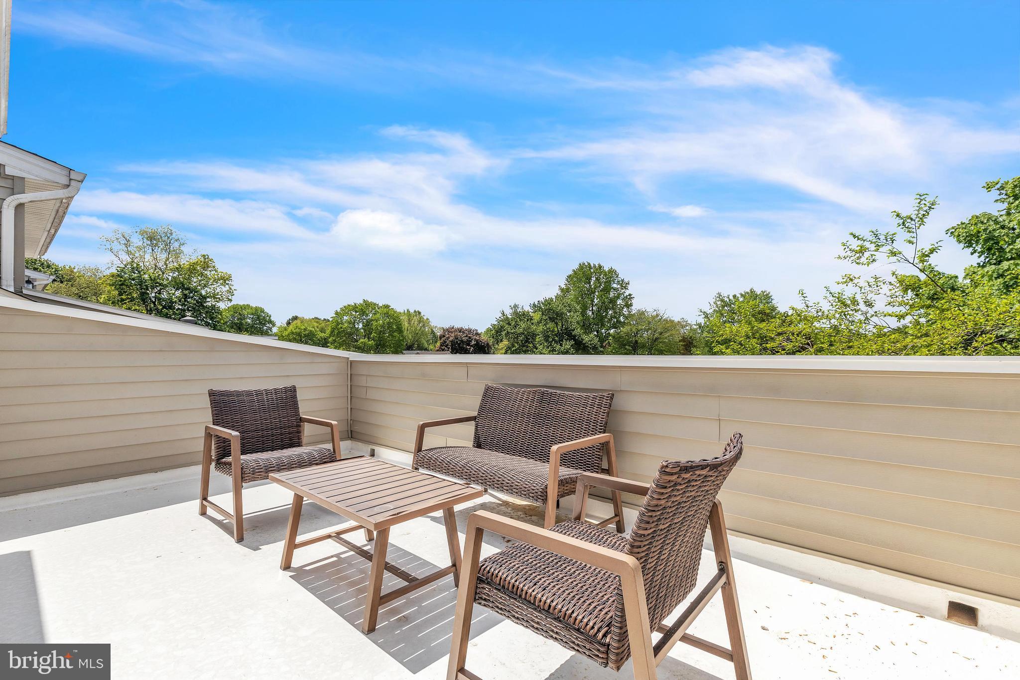 4 NEW COUNTRYSIDE DRIVE