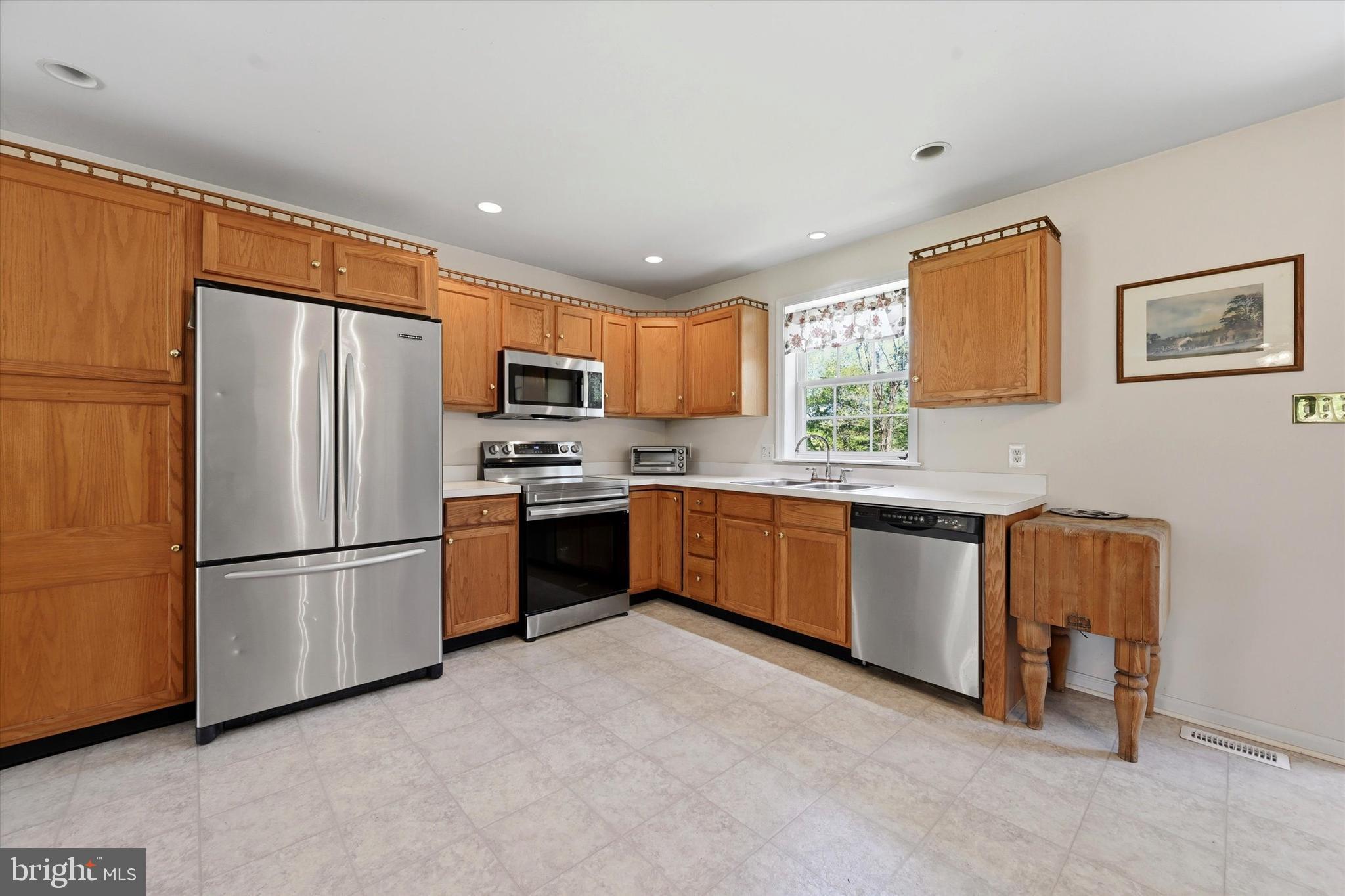 2265 STRASBURG ROAD