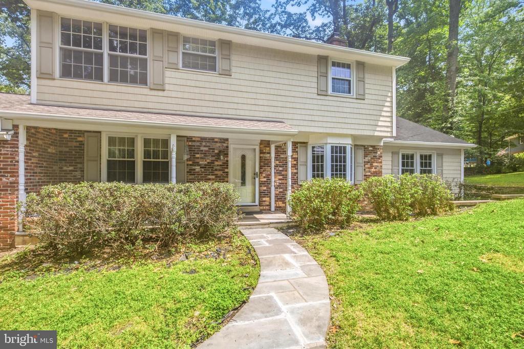 1023 MILLSTREAM DRIVE