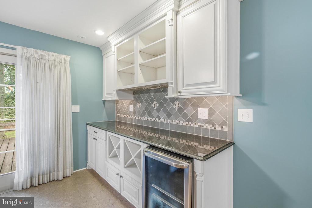 1023 MILLSTREAM DRIVE
