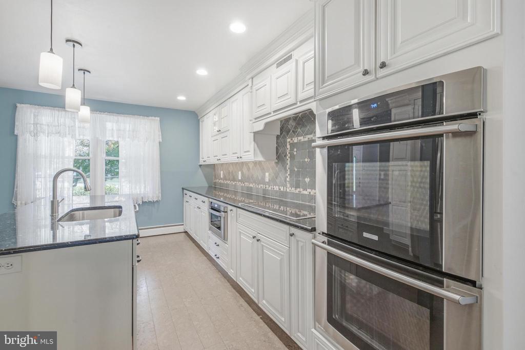 1023 MILLSTREAM DRIVE
