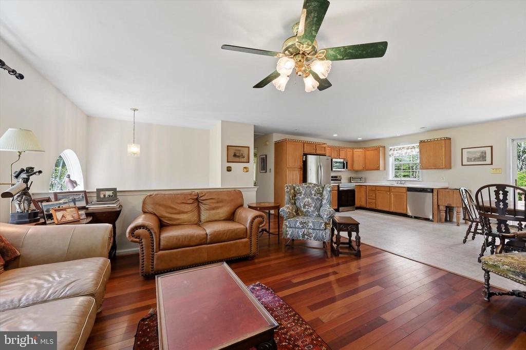 2265 STRASBURG ROAD