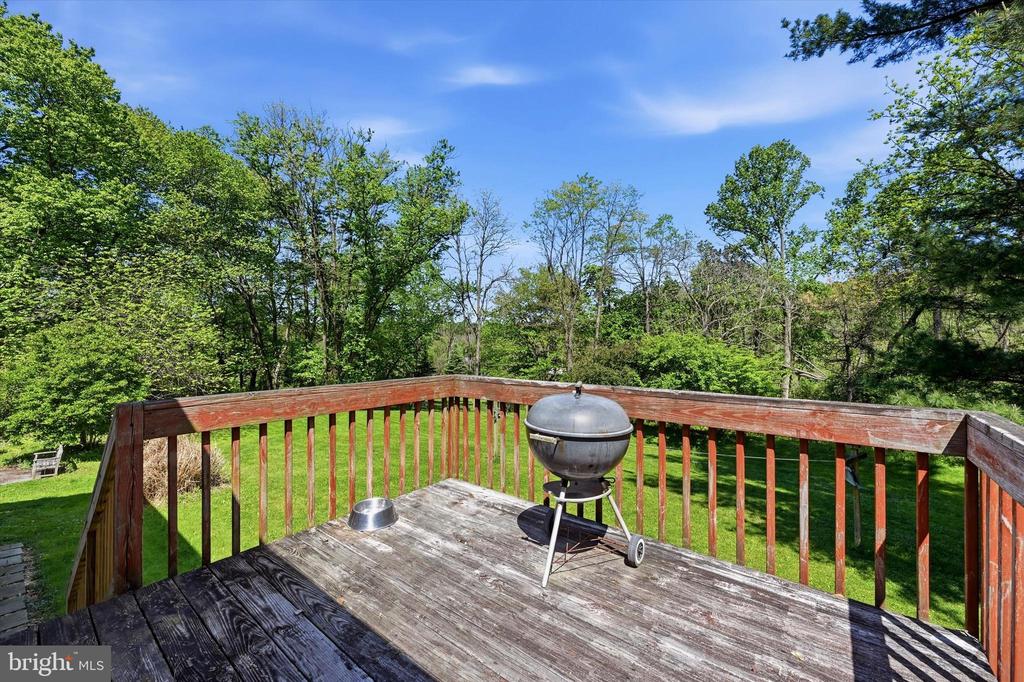 2265 STRASBURG ROAD