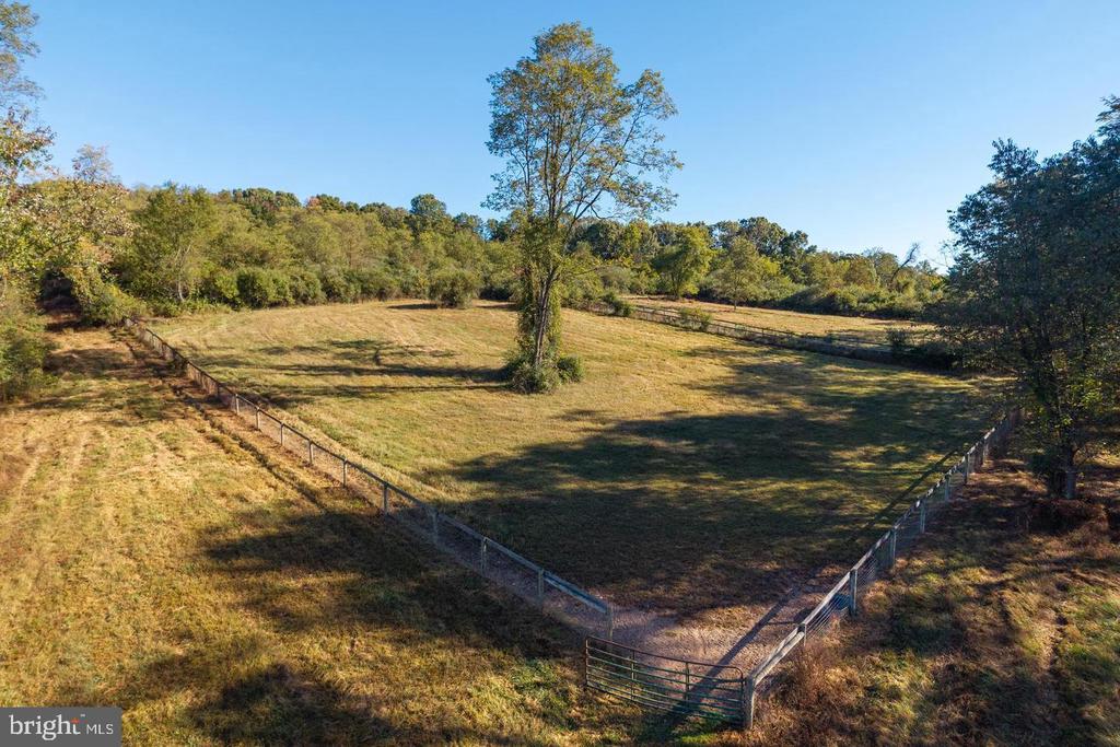2275 STRASBURG ROAD