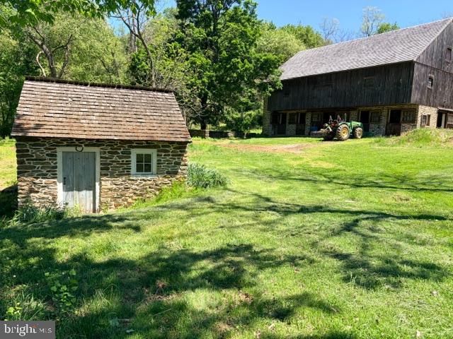 2275 STRASBURG ROAD
