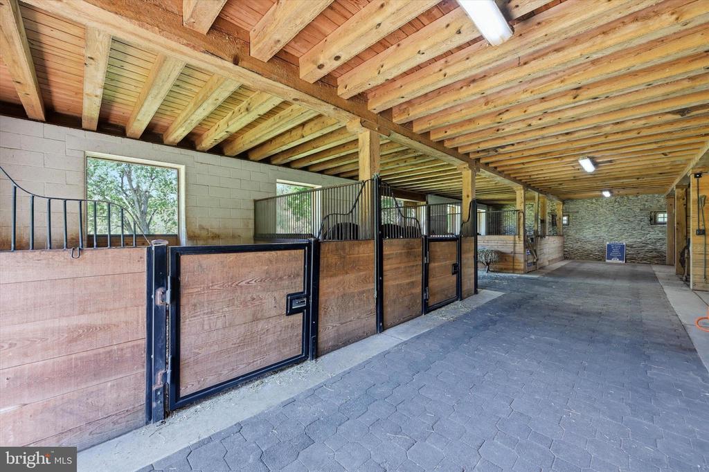 2275 STRASBURG ROAD