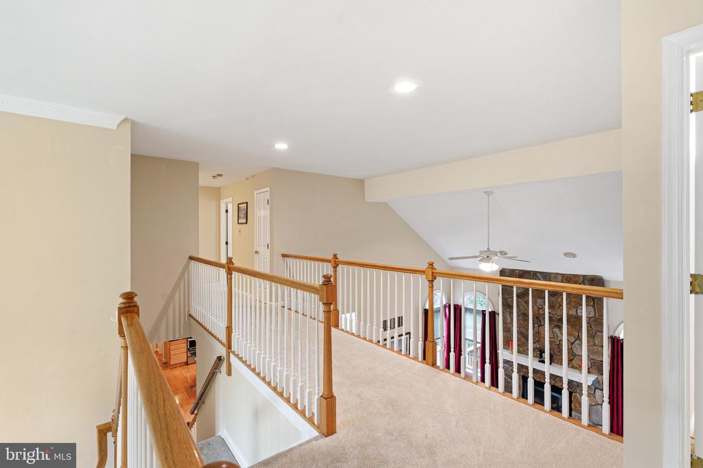 904 VICTORIA COURT