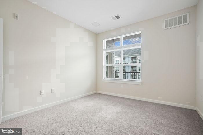 131 BRIDGE STREET Unit: 1414