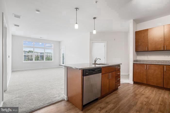 131 BRIDGE STREET Unit: 1414