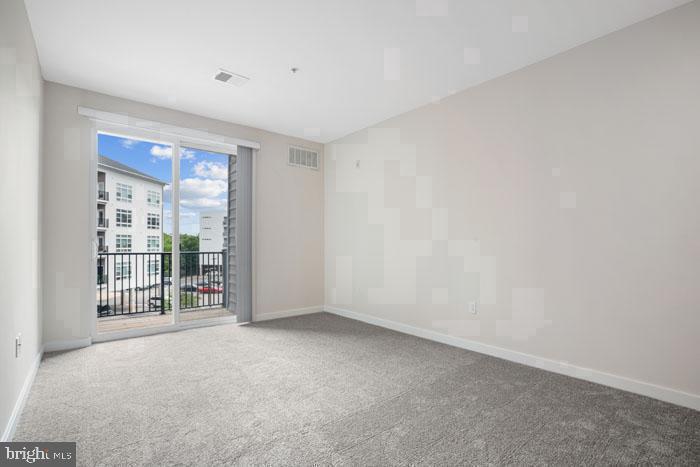 131 BRIDGE STREET Unit: 1414