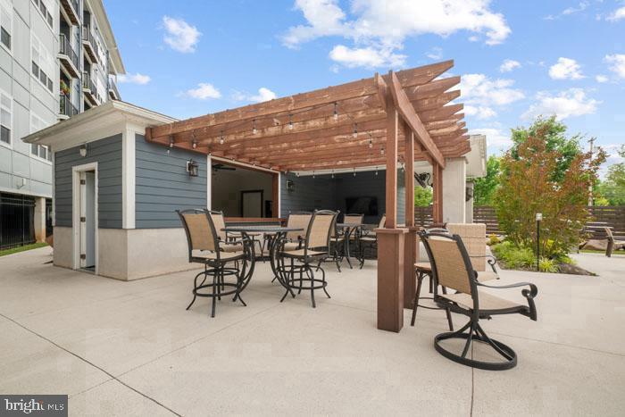 131 BRIDGE STREET Unit: 1414