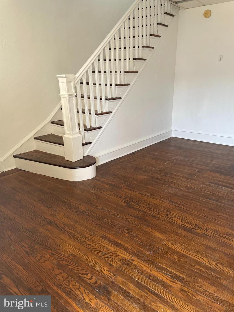 109 LAFAYETTE AVENUE