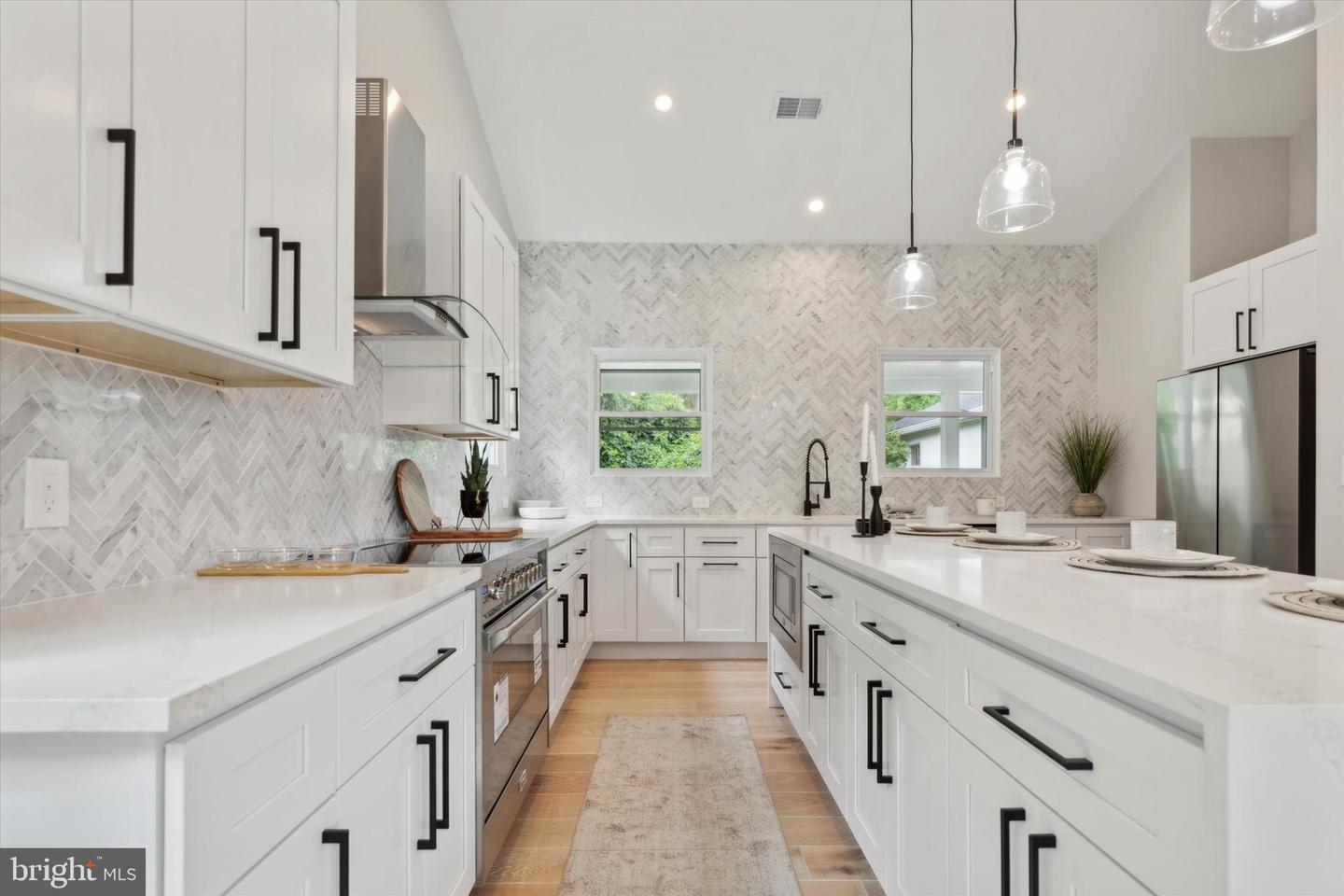 104 FURLONG AVE