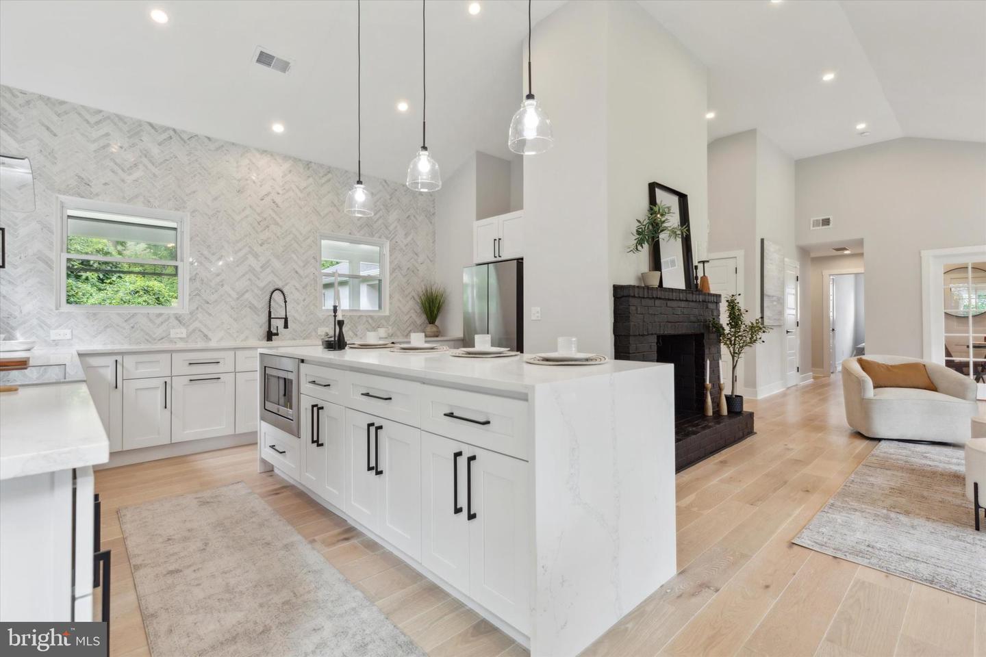 104 FURLONG AVE