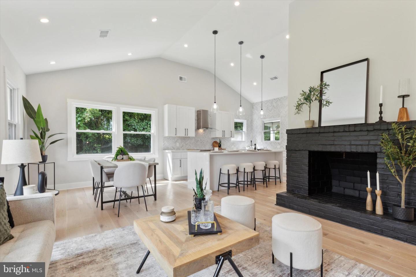 104 FURLONG AVE