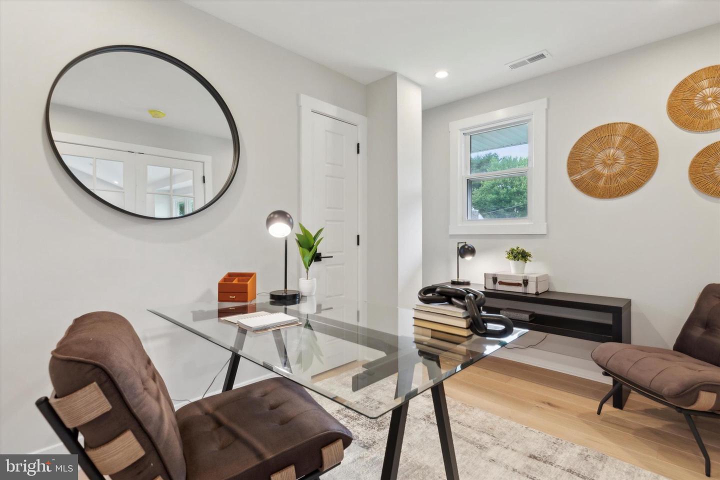 104 FURLONG AVE