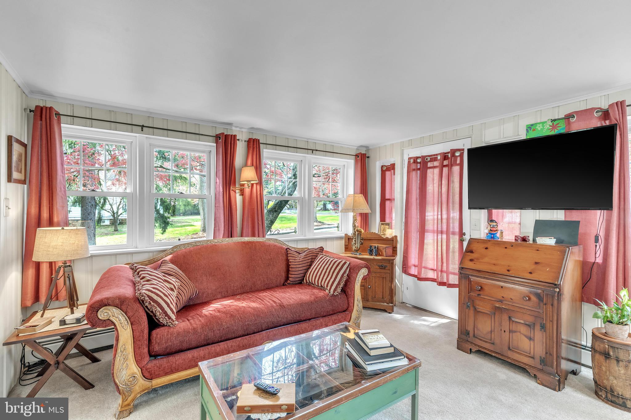 29 S New Middletown Rd