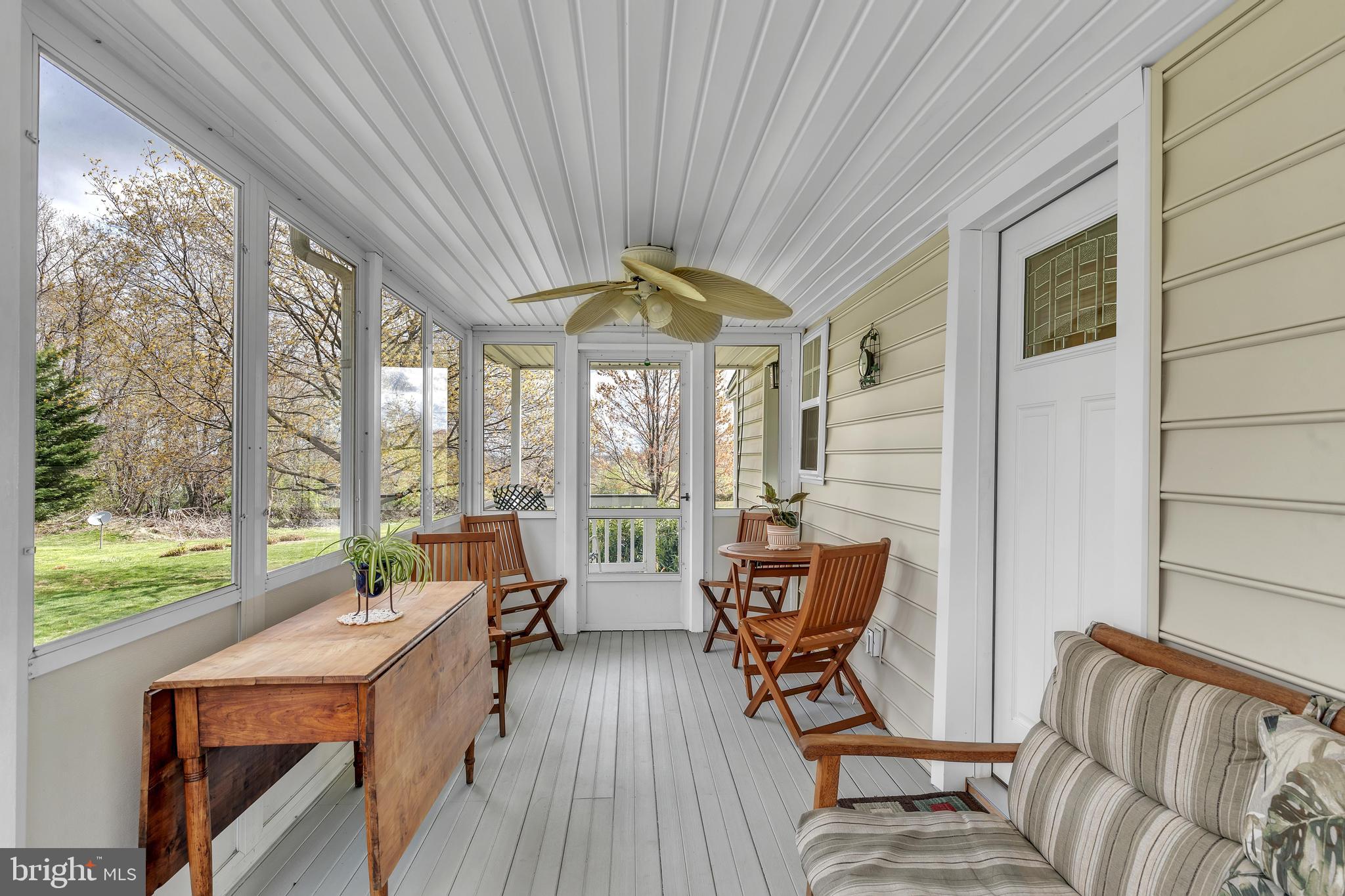 29 S New Middletown Rd