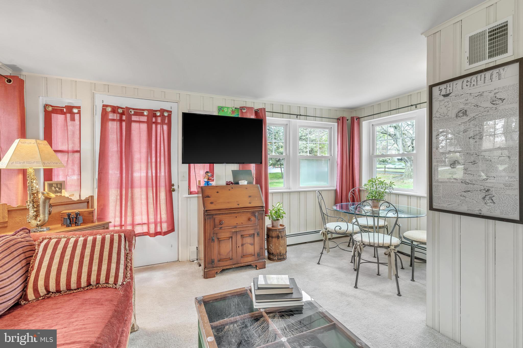 29 S New Middletown Rd