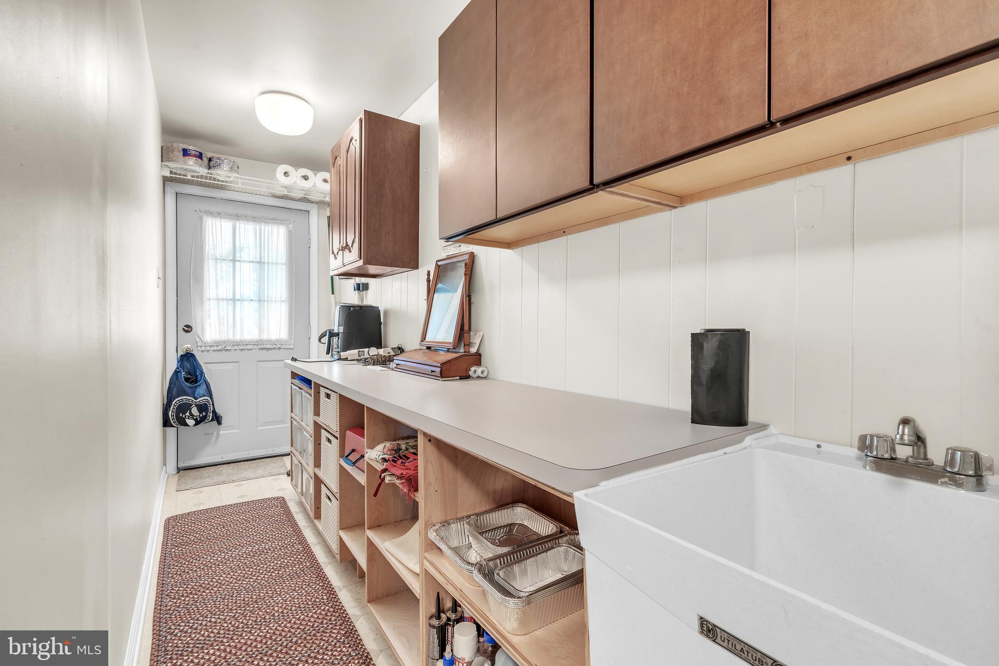 29 S New Middletown Rd