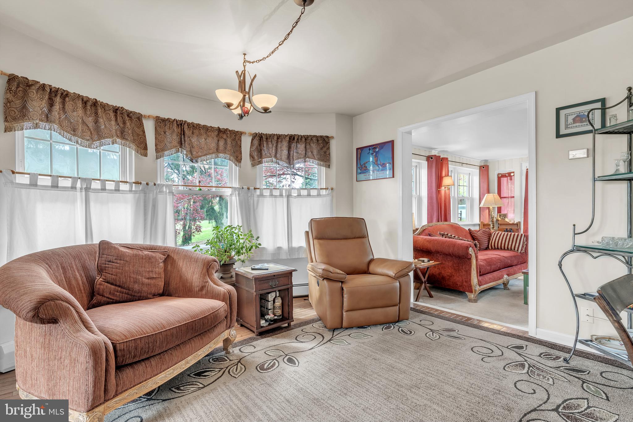 29 S New Middletown Rd