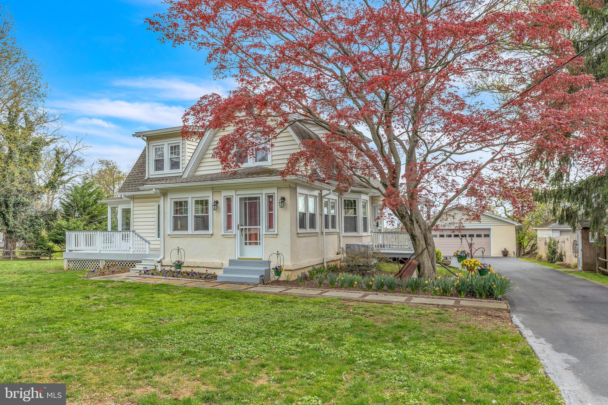 29 S New Middletown Rd