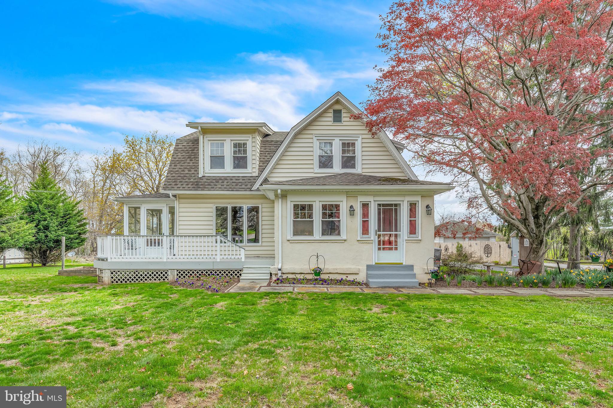 29 S New Middletown Rd