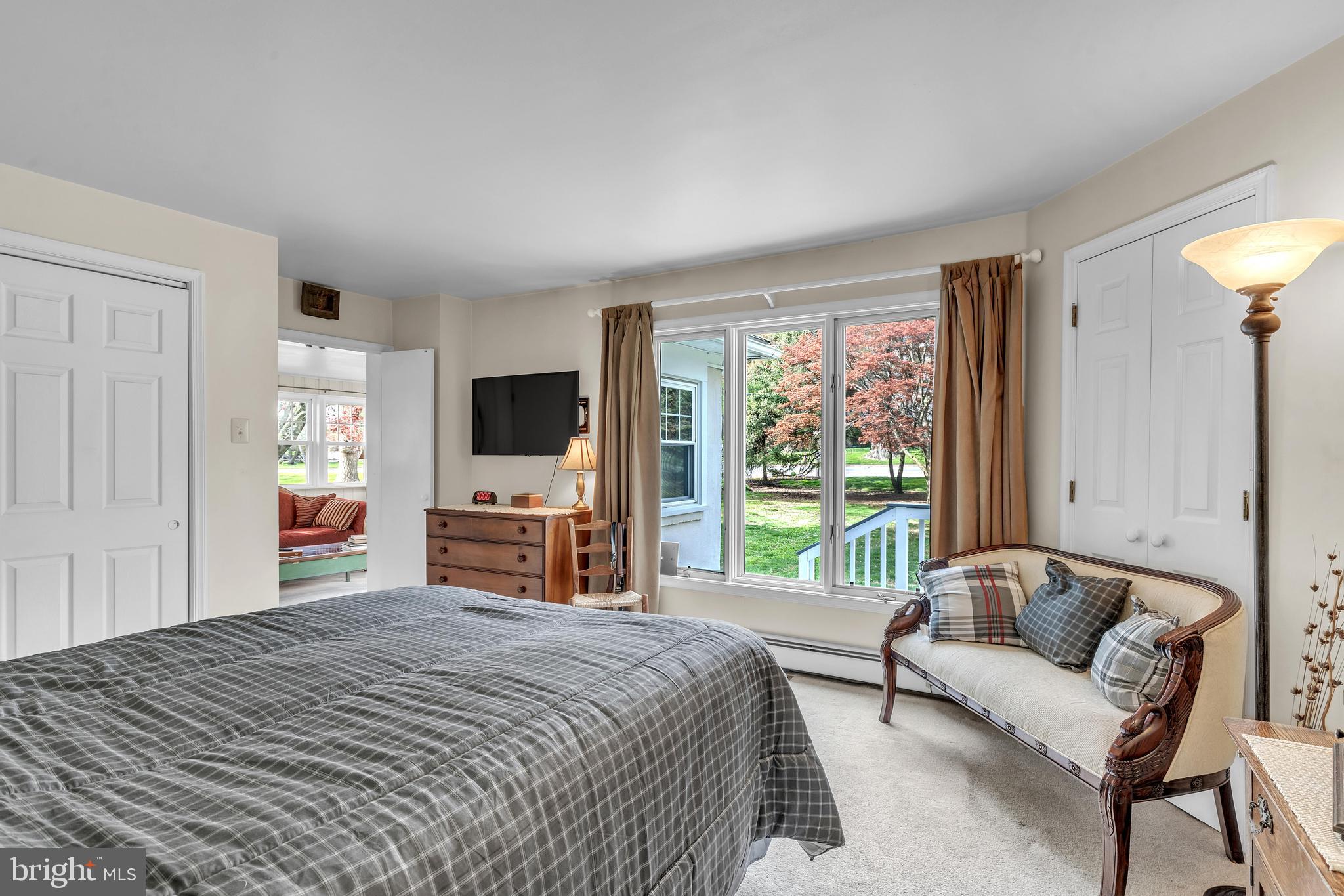 29 S New Middletown Rd