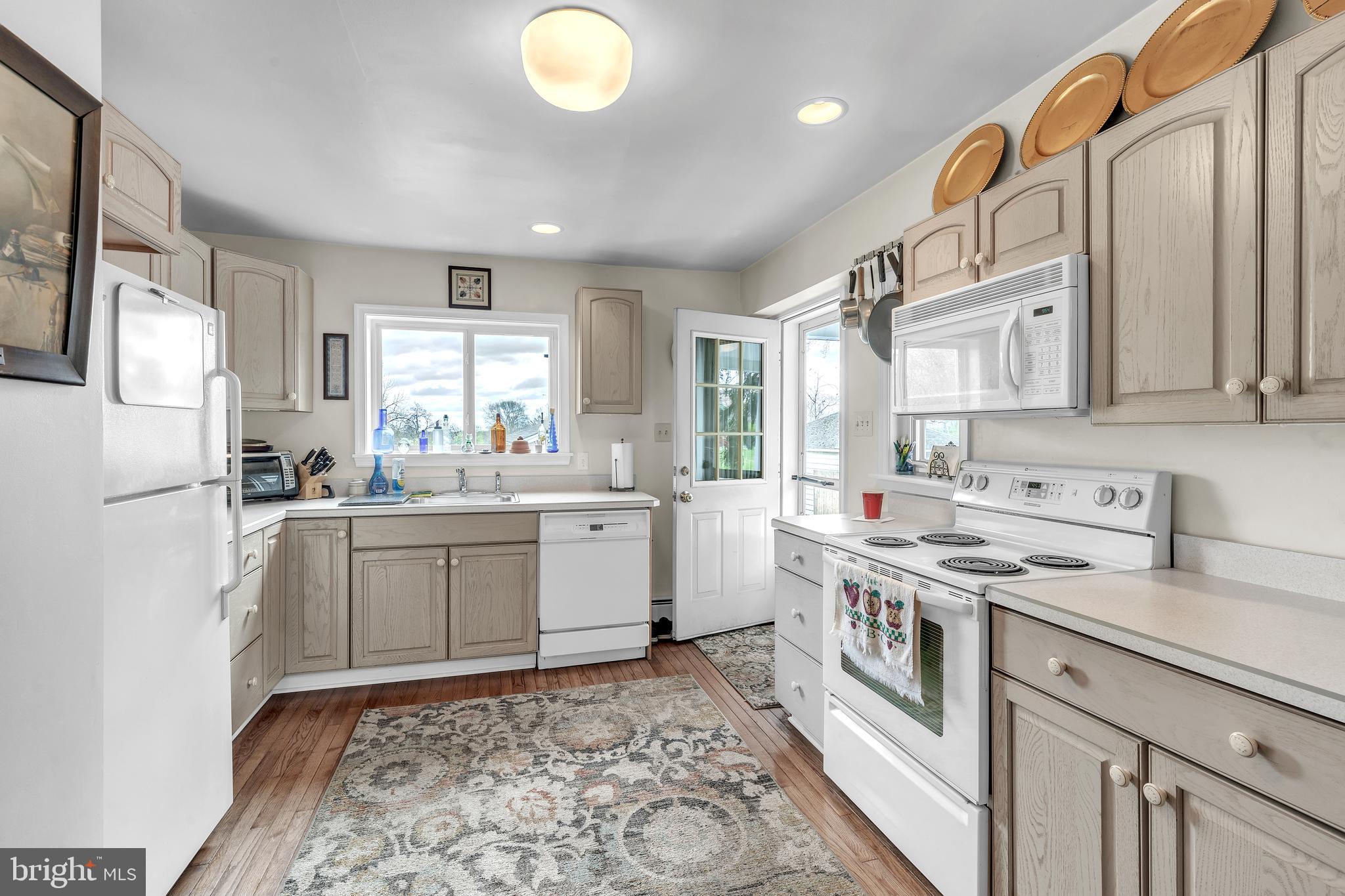 29 S New Middletown Rd