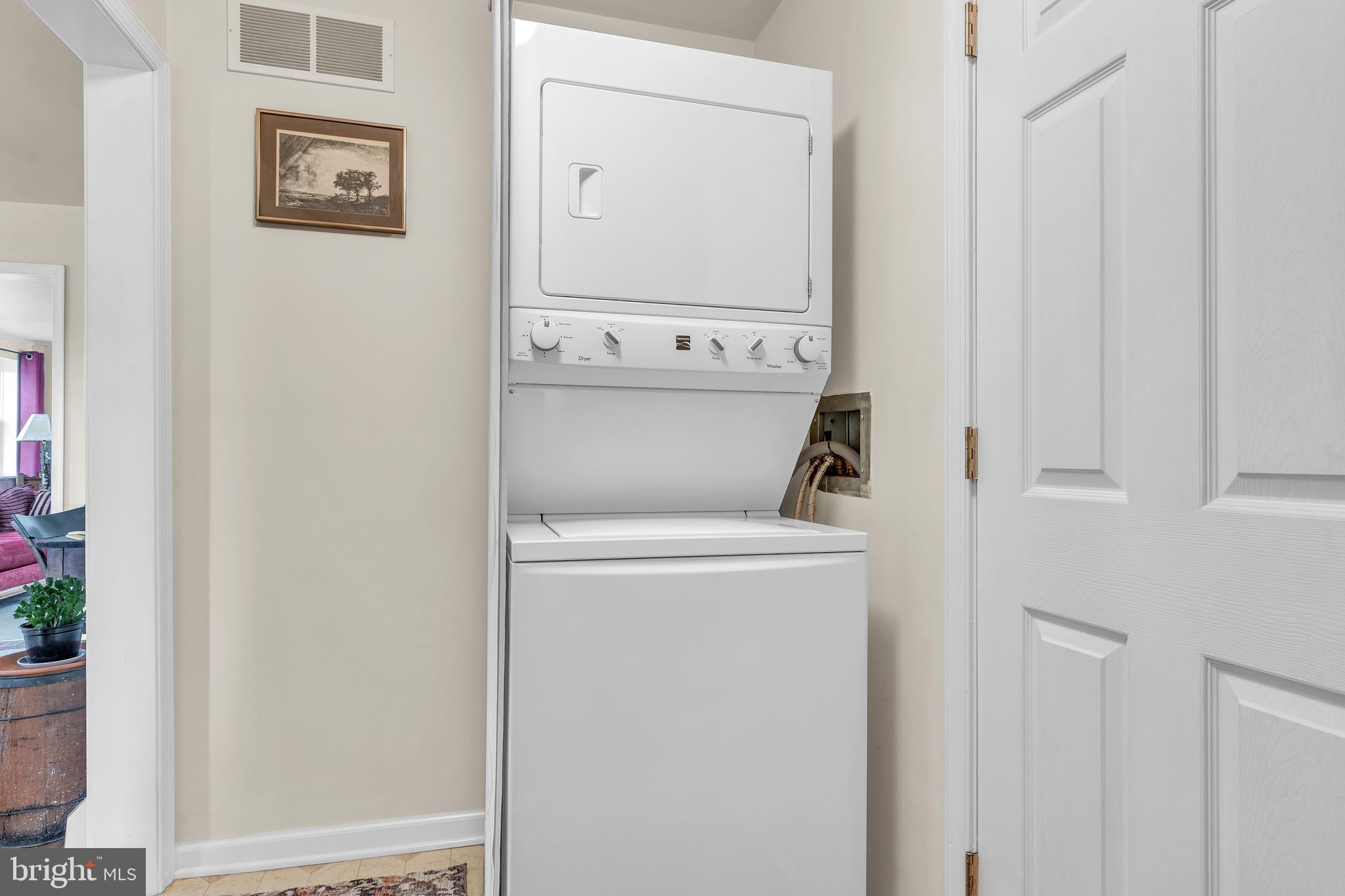 29 S New Middletown Rd