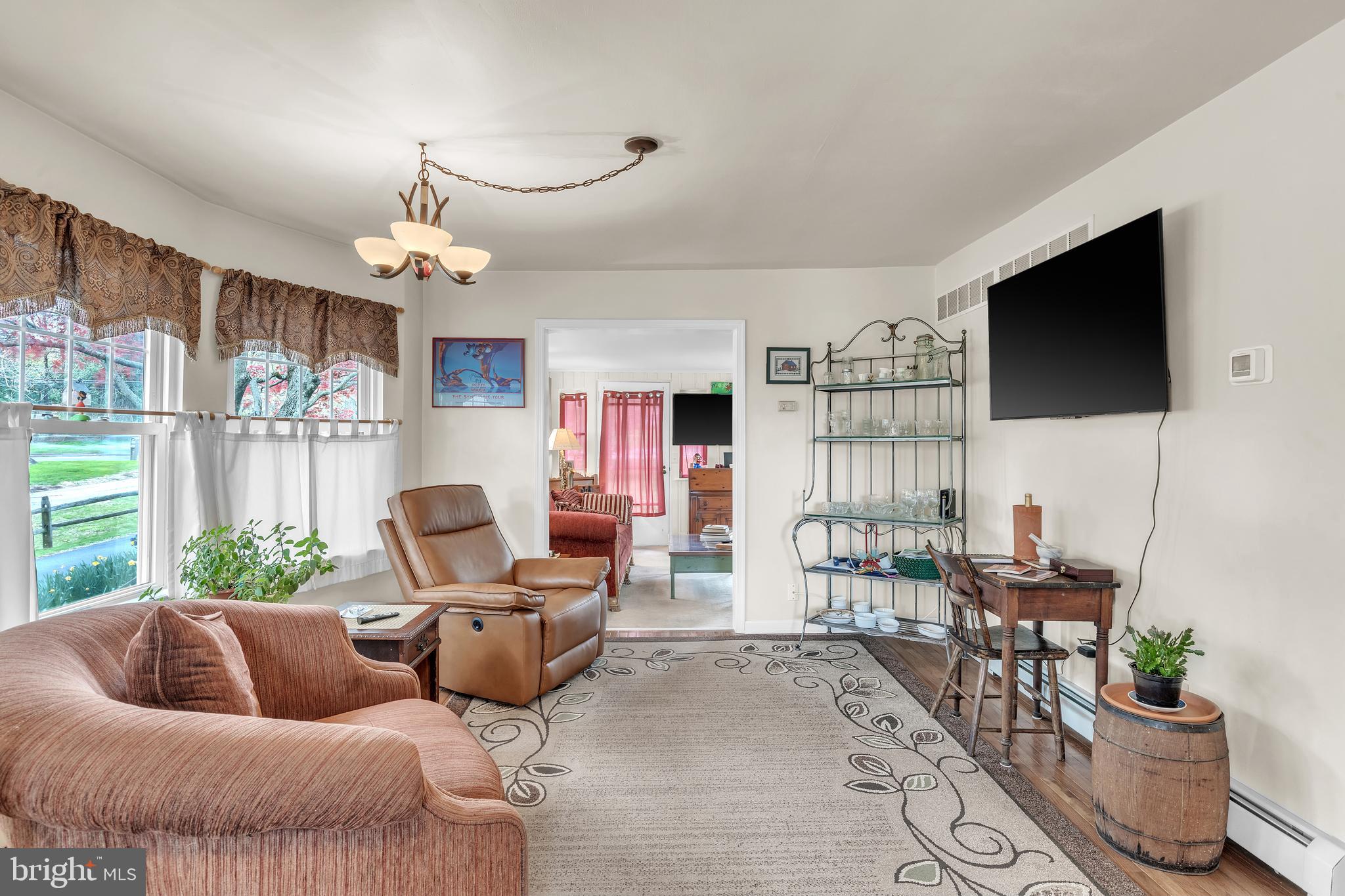 29 S New Middletown Rd