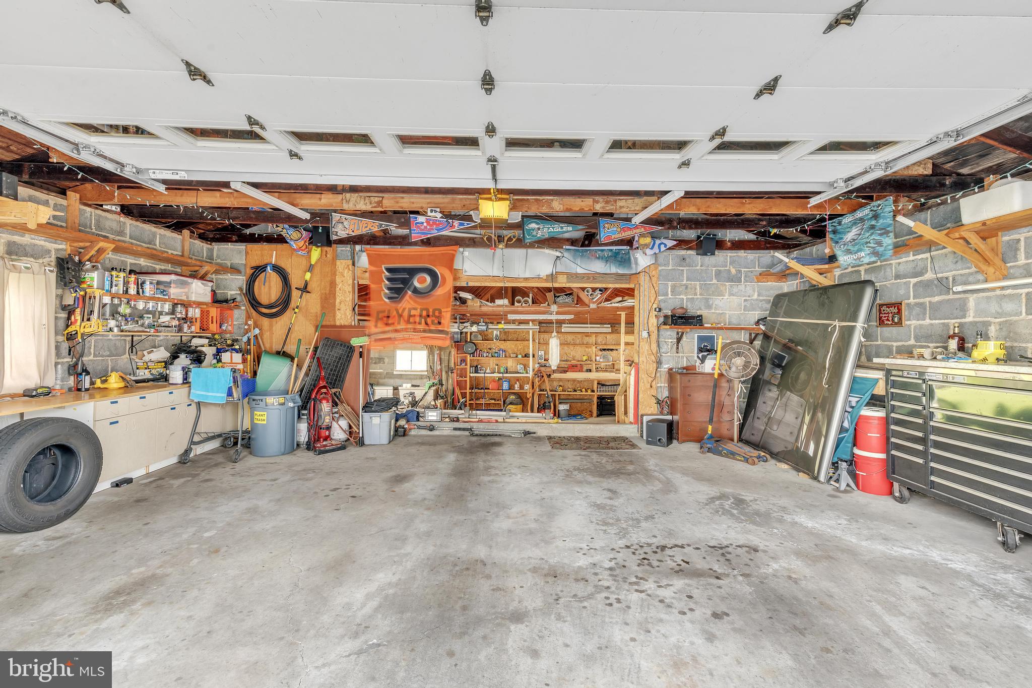 29 S New Middletown Rd