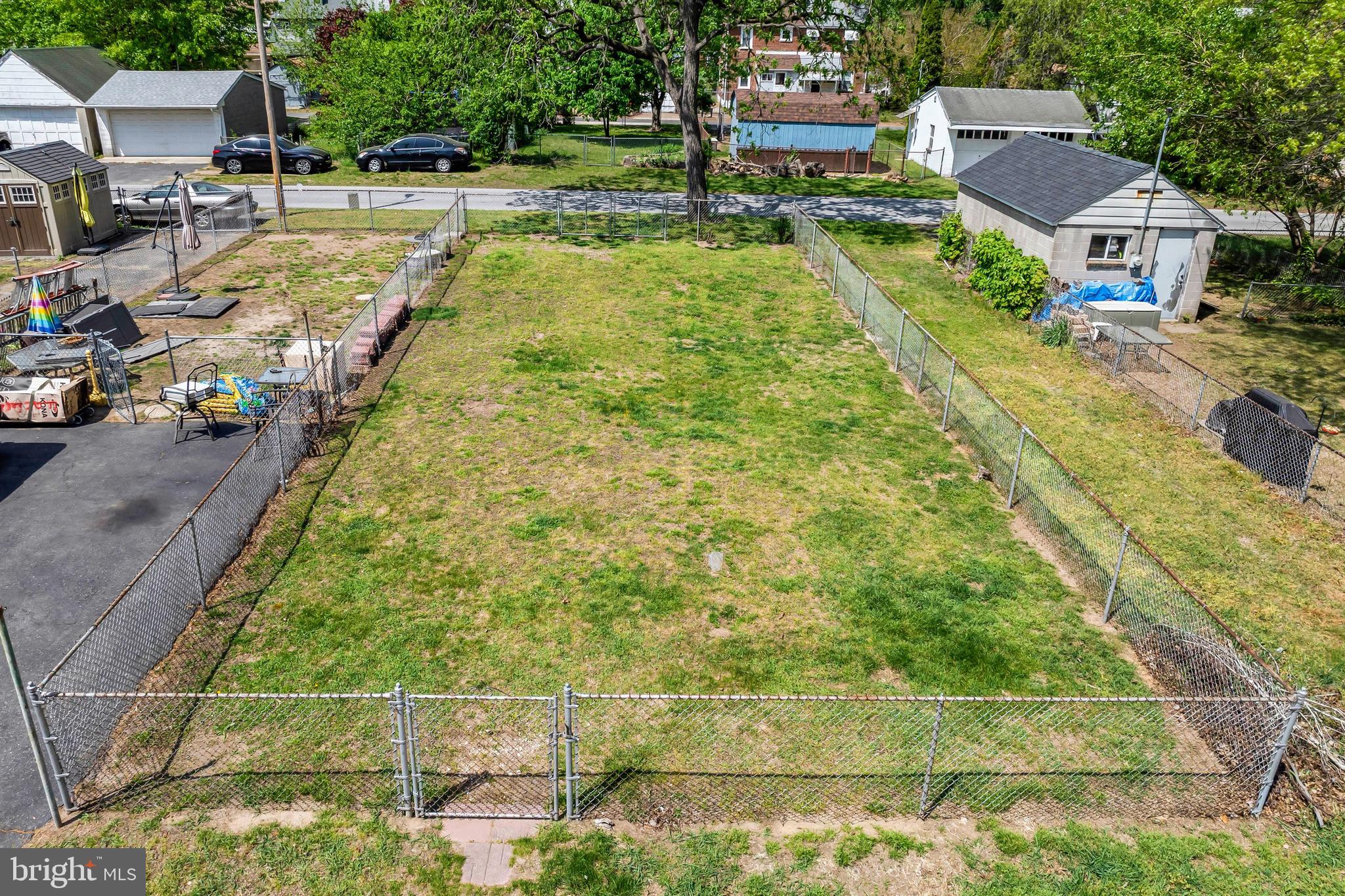 615 Jansen Ave